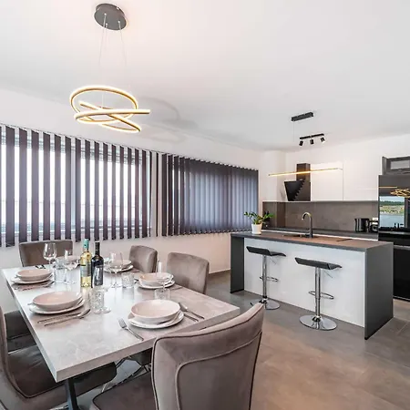 My Dalmatia - Sea View Punta With Private Swimming Pool Casa vacanze